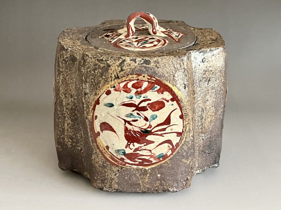 ★ 坪島土平 （師 川喜田半泥子） 廣永窯　象嵌赤絵　花鳥文　水指　四方入　茶道具