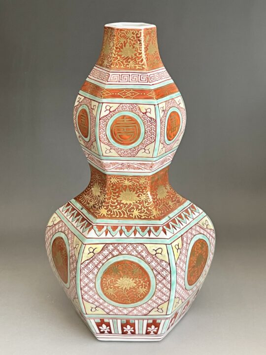 ⚫︎ 九谷　陶源製　金襴手　華瓶　六稜　瓢箪　六角　花入　花瓶　花器