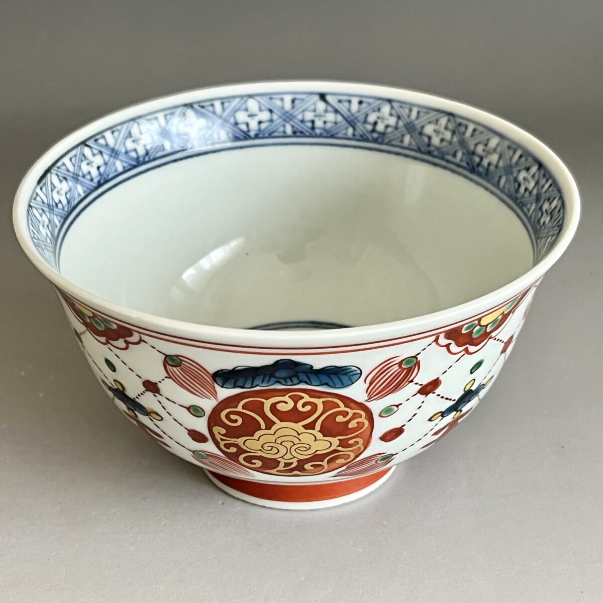 赤絵　金襴手　茶碗