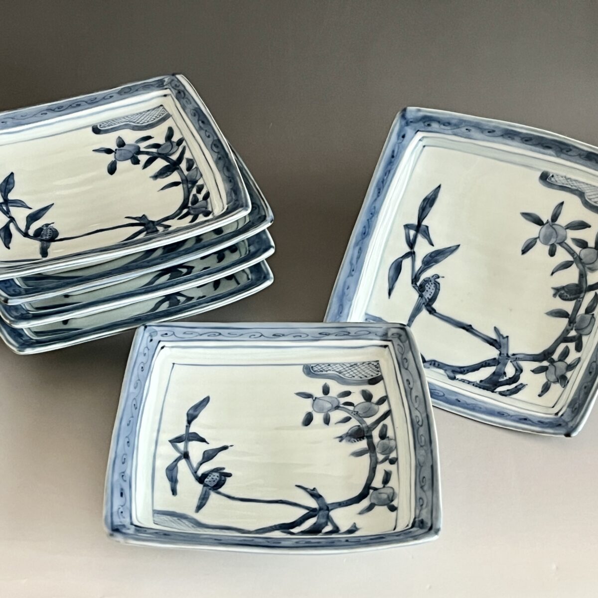 染付　竹鳥　角皿　六客