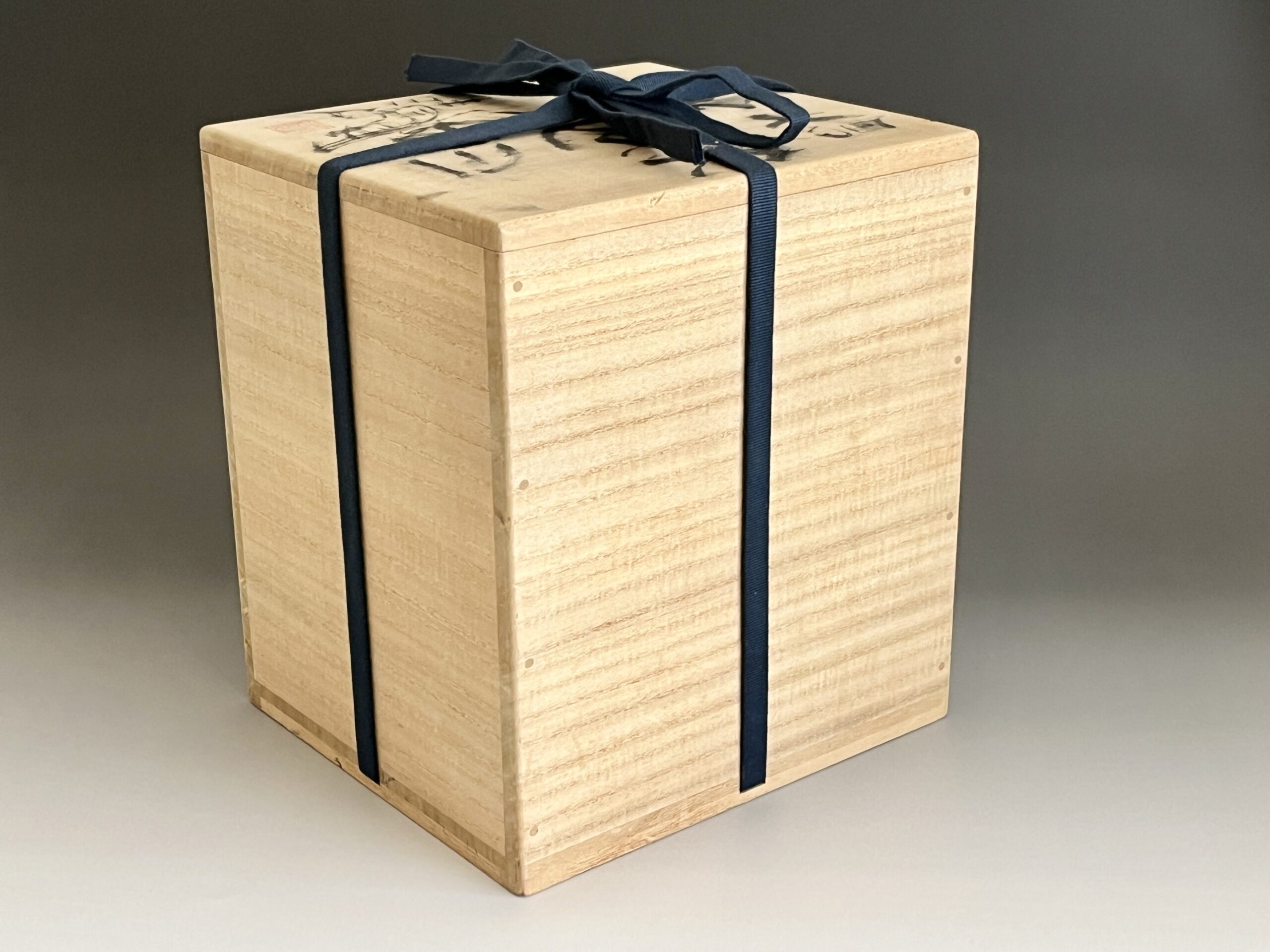 共箱（文字滲み、紐汚れ有り）／共布