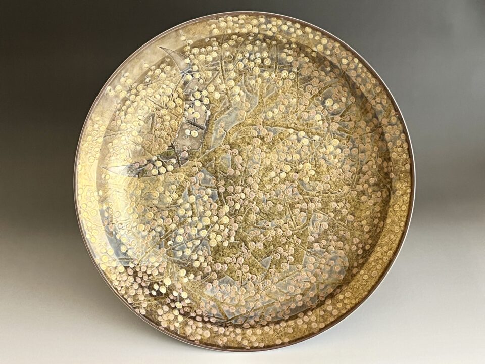 ★ 藤村正美　九谷焼　梅樹　飾り皿　胴径36.5㎝　大皿