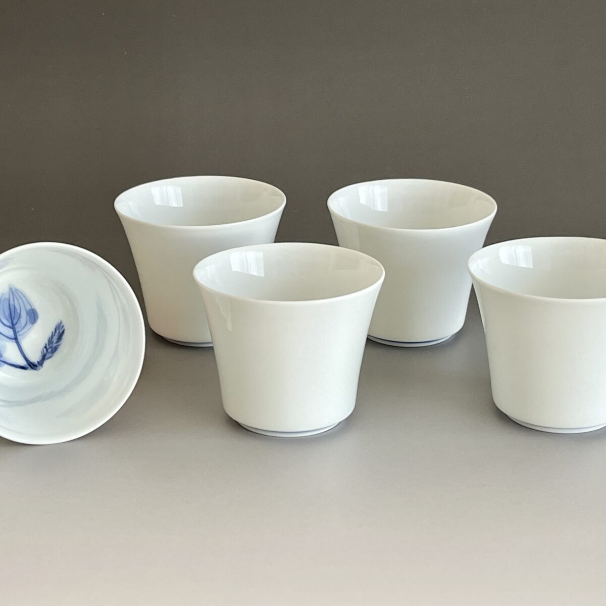 染付　薄手御茶茶碗　五客