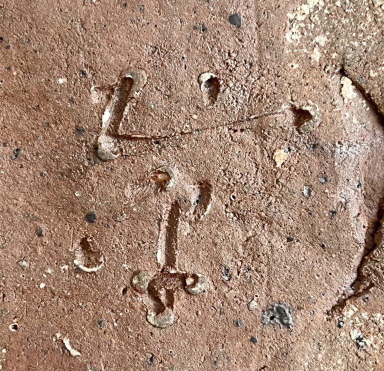 ★ 坪島土平 （師 川喜田半泥子） 廣永窯　わび志野花入耳付き　高さ25.0㎝　百貨店出展作　花瓶　花器　茶道具の陶印