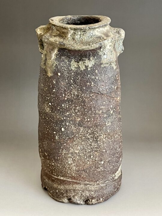 ★ 坪島土平 （師 川喜田半泥子） 伊勢神宮御用窯　大わび釉　耳付き花入　高さ25.7㎝　花瓶　花器　茶道具