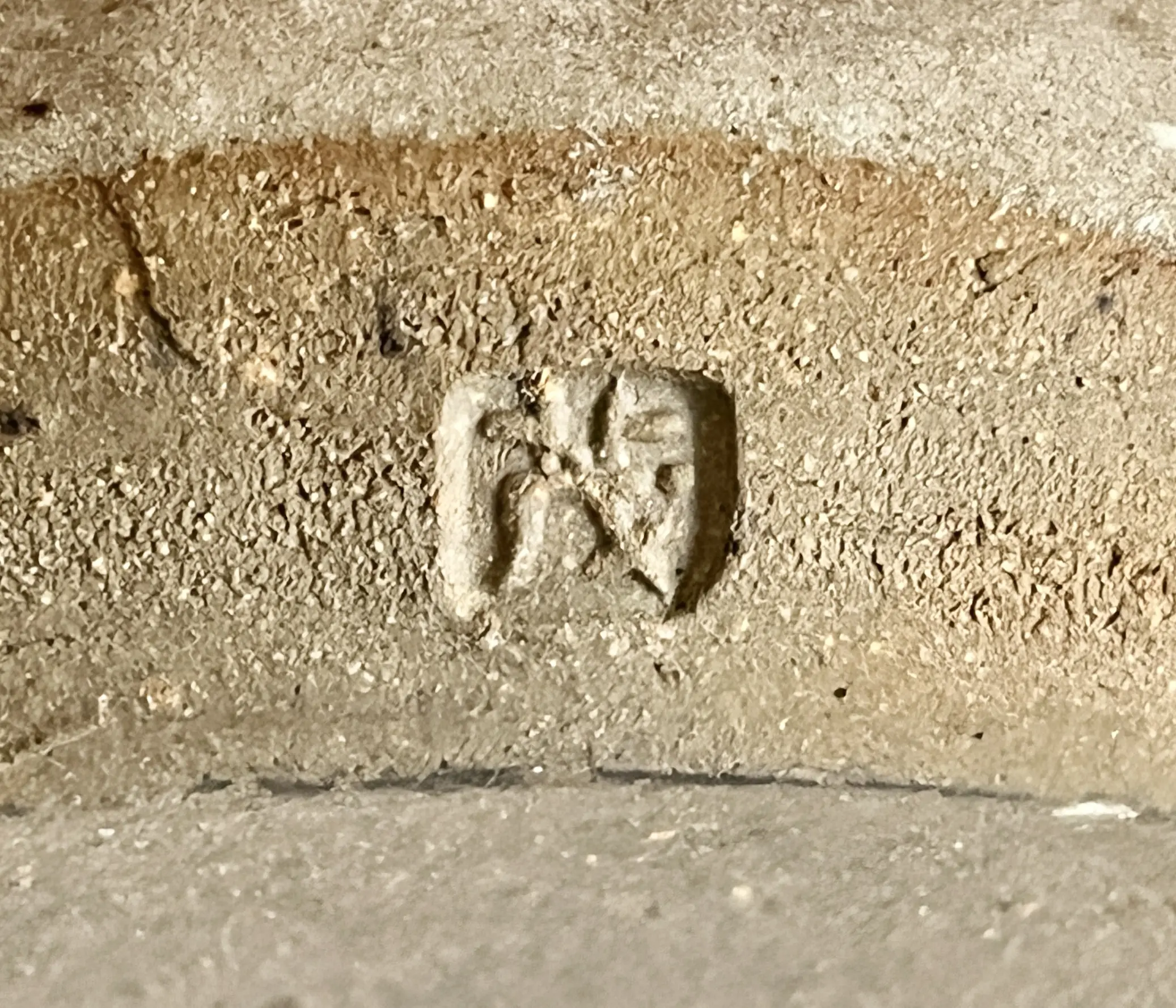 陶印（作印）：底面脇に『茂』の印がございます