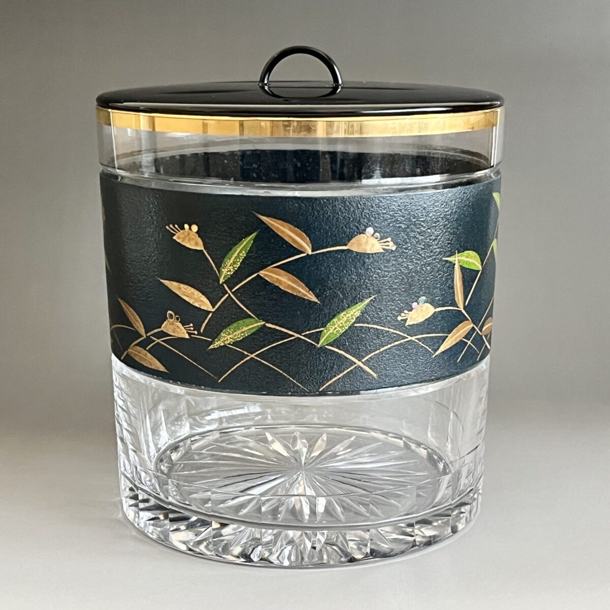 青乾漆　硝子露草水指