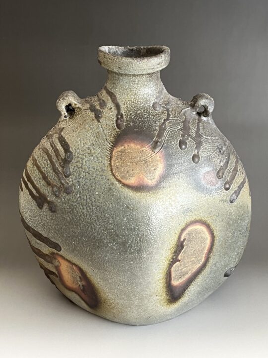 森陶山　備前　扁壷　窯変　高さ34.5㎝　耳付き　花瓶　花生　花器　オブジェ