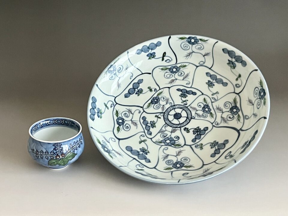 館林源右衛門窯　染錦なずな文皿　染錦桐絵ぐい呑　2点セット　和食器　酒盃　酒器