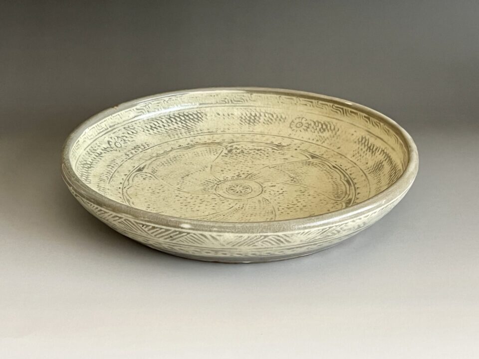 ★ 吉田明 （師 江崎一生） 花三島　皿　胴径24.3㎝　