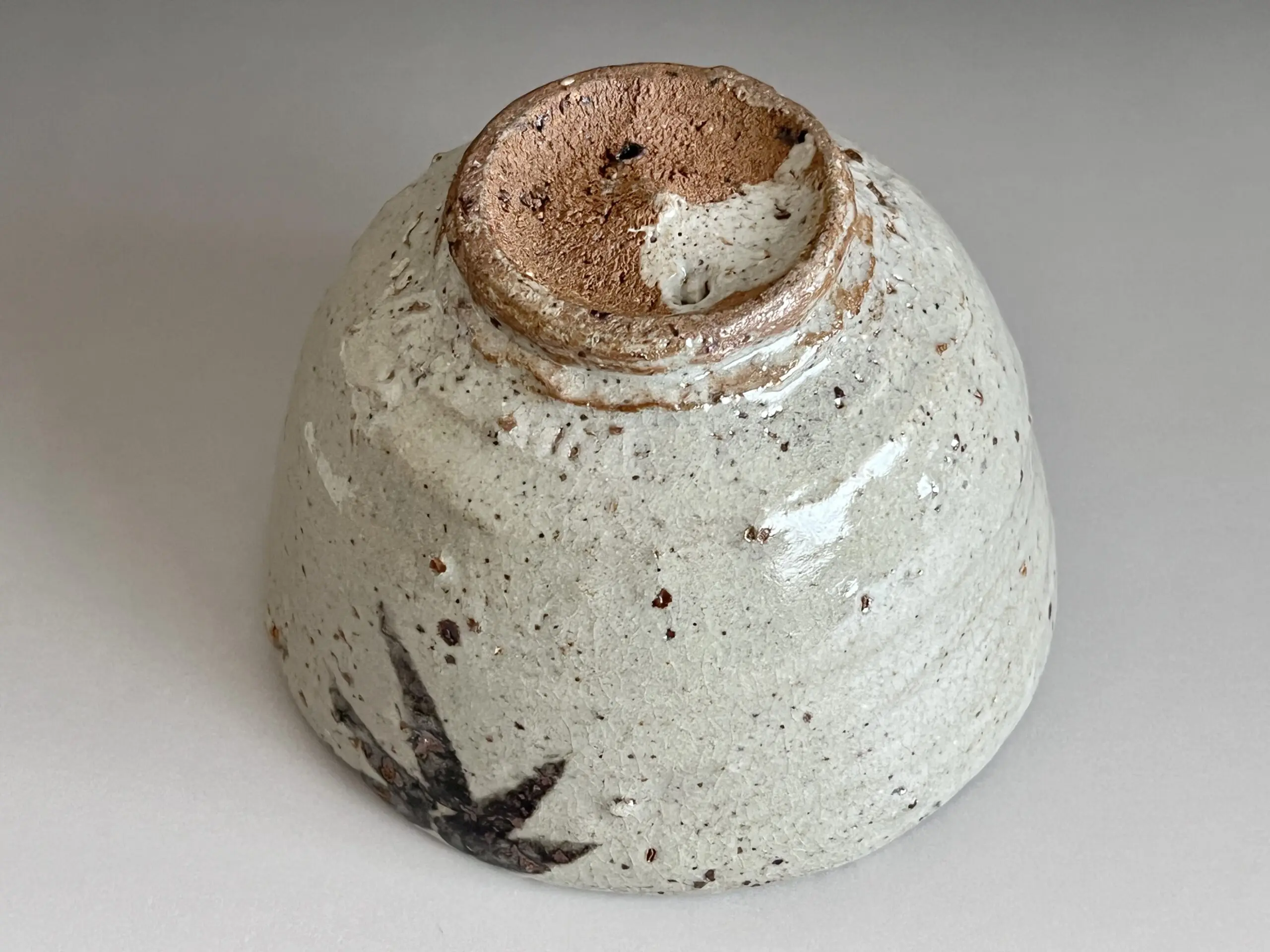 西岡小十作　唐津焼　絵唐津　花図　茶碗　茶道具 西岡小十 絵唐津茶碗 茶道具 | 陶酔庵 -tousuian-